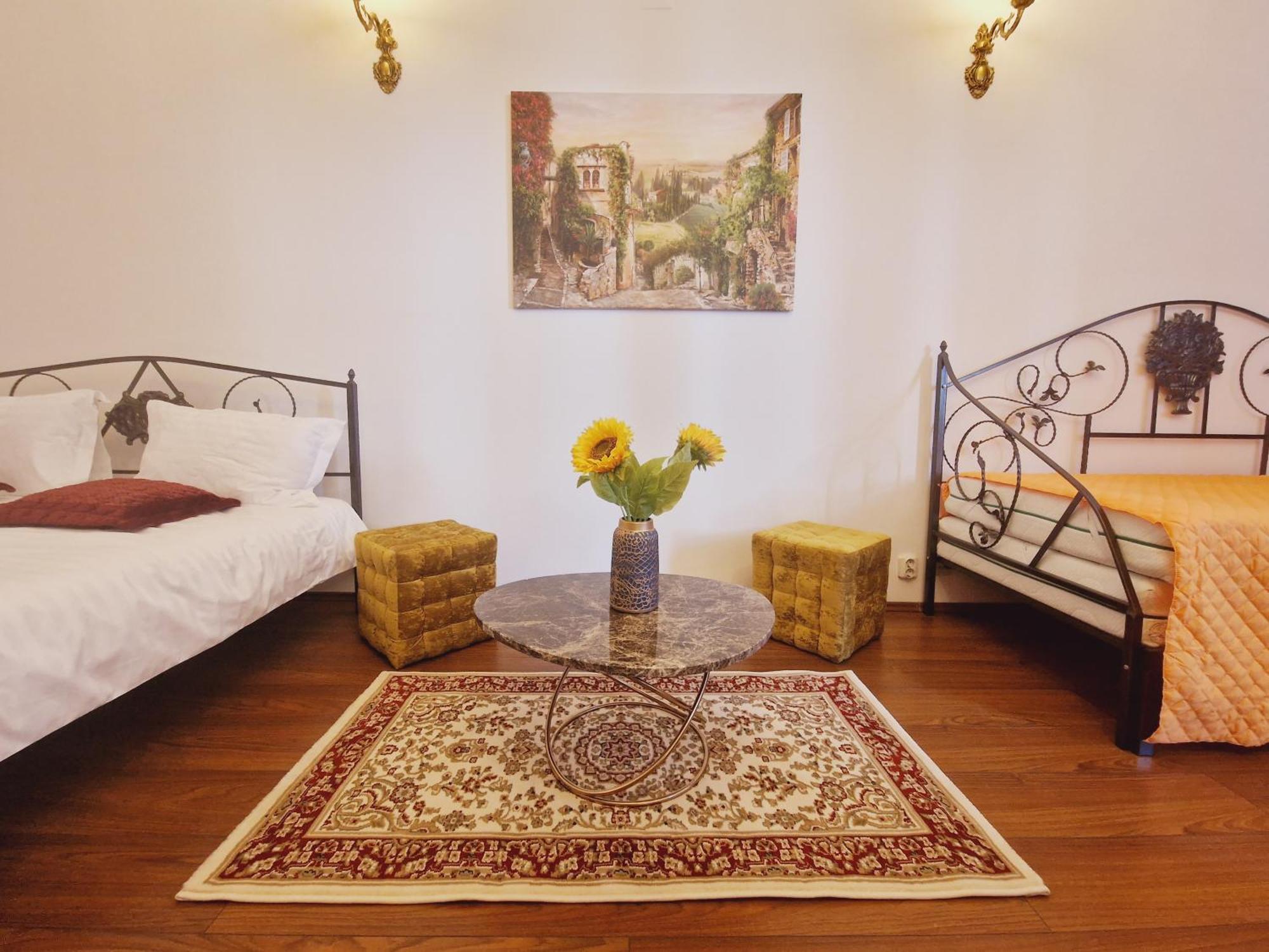 5* Royal House Near Unirii Square Villa Клуж-Напока Екстериор снимка