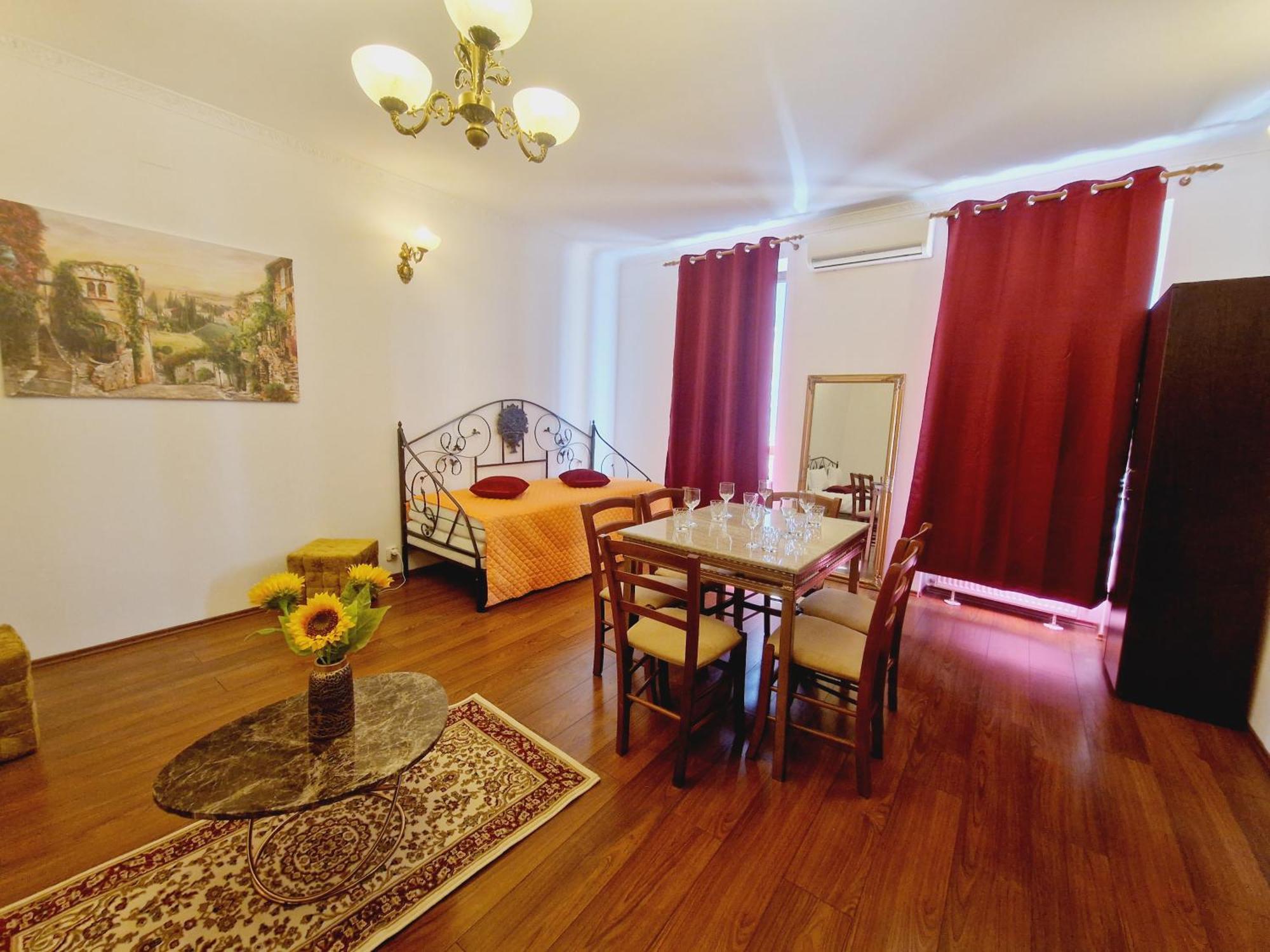 5* Royal House Near Unirii Square Villa Клуж-Напока Екстериор снимка